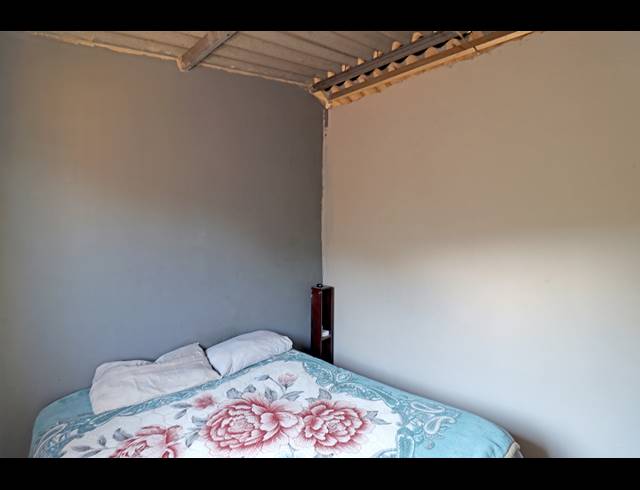 9 BEDROOM HOUSE FOR SALE IN COSMO CITY